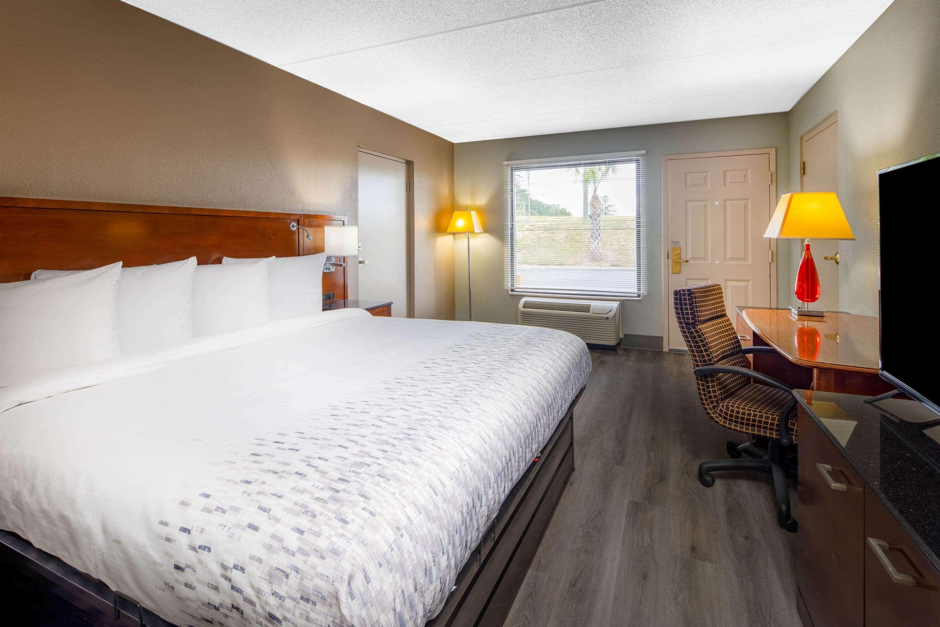 Baymont By Wyndham Covington Hotel Kültér fotó